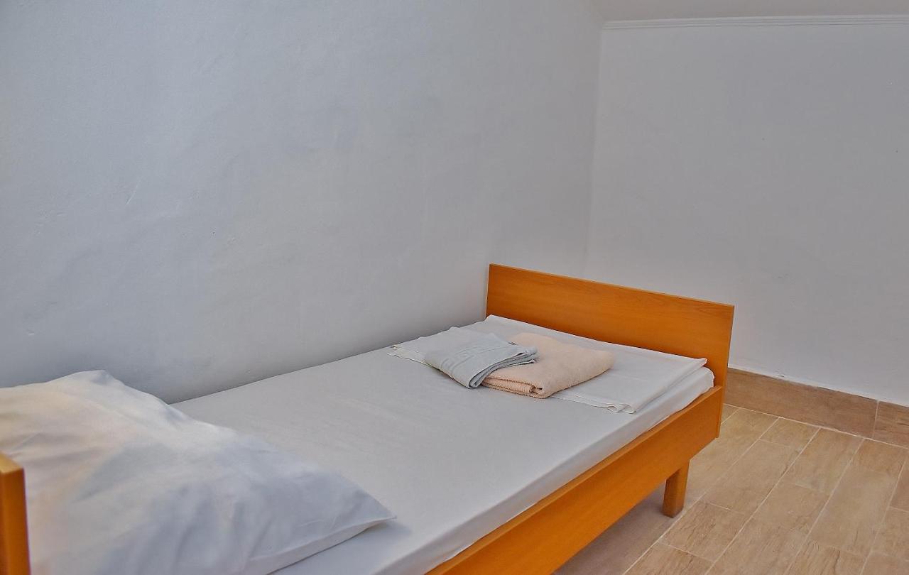 Apartament Banjol Exterior photo